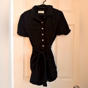 Urban Outfitters short jumpsuit/romper - size S